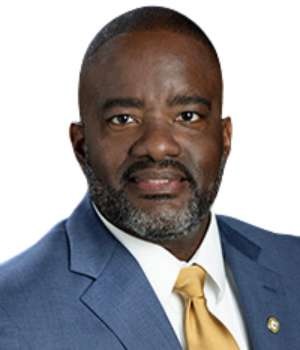 Headshot of Andrew Daire