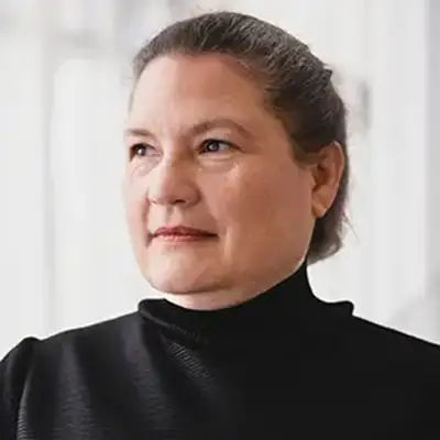 Elisse Newman Headshot