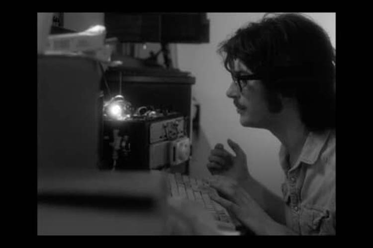 Assistant gets frusterated while looking at the computer screen