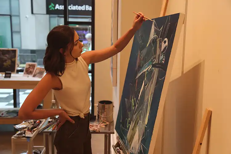Studio art alum is first back-to-back artist in residence at Saint Kate – The Arts Hotel