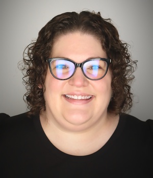 Janelle Salzwedel Head Shot