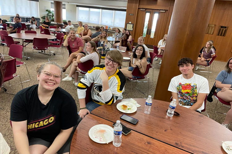 Students enjoying lunch during the School of Education's Jumpstart First-Year Experience. Photos courtesy of Jacqueline Nguyen.