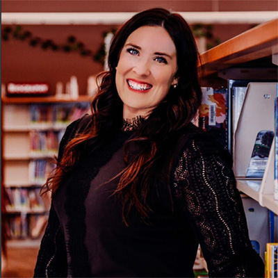 Portrait image of Dr. Chelsea Faase.