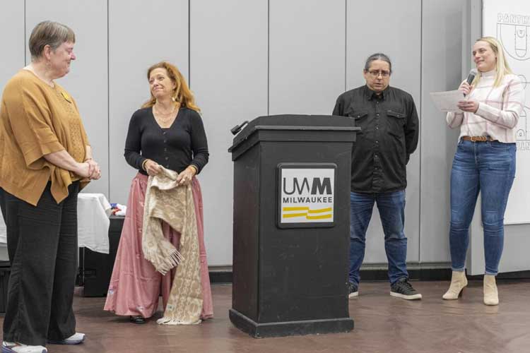 Shelia Feay-Shaw receiving Thank You for Being Awesome Award. 