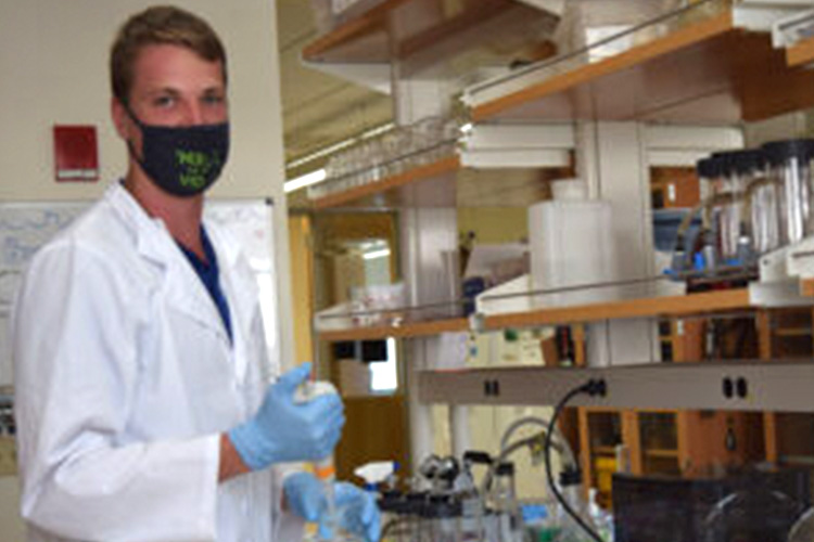 Tyler Kunze in the lab