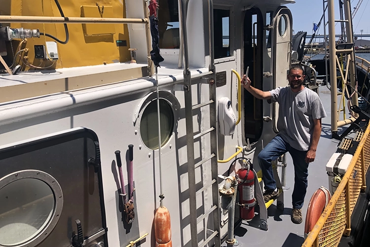 WUWM Showcases What It’s Like to Captain a Research Vessel