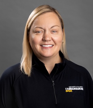 headshot of courtney o'connell