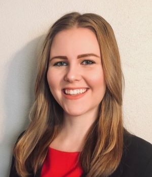 Photo of Honors Advisor Jamie Lilburn.