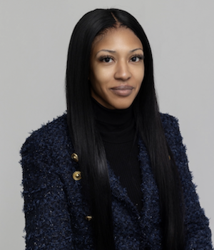 headshot of melanie