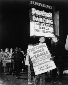 Protest of Eagles Club, Father James Groppi on right. Courtesy Wisconsin Historical Society