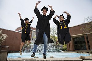 cant-stop-feeling-video