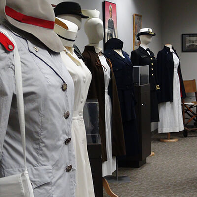 Nursing Uniforms throughout history - from traditional to military