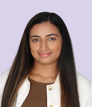 headshot of neena