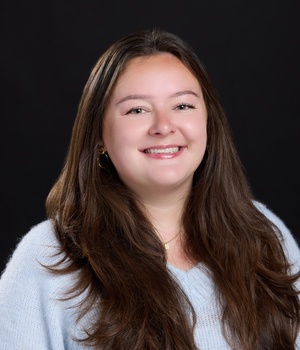 Lily Matteson Headshot