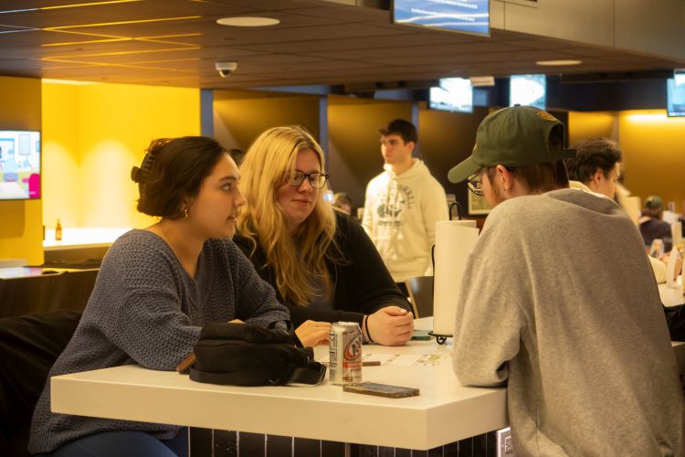 Gasthaus Trivia students