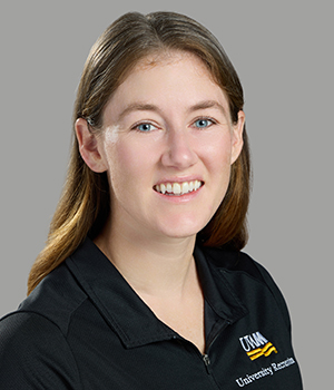 A headshot of Hannah Murphy